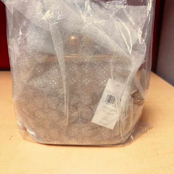 NWT - Coach Crystal Signature Jacquard Kisslock 16 Frame Bag - Picture 7 of 7